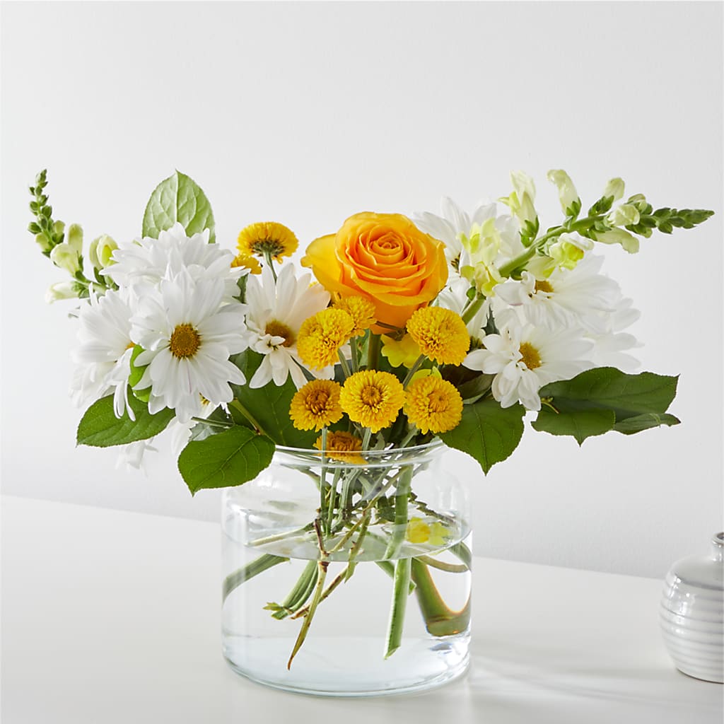 Sun Salutation Bouquet – KAREN'S FLOWER KOTTAGE, Hayward CA