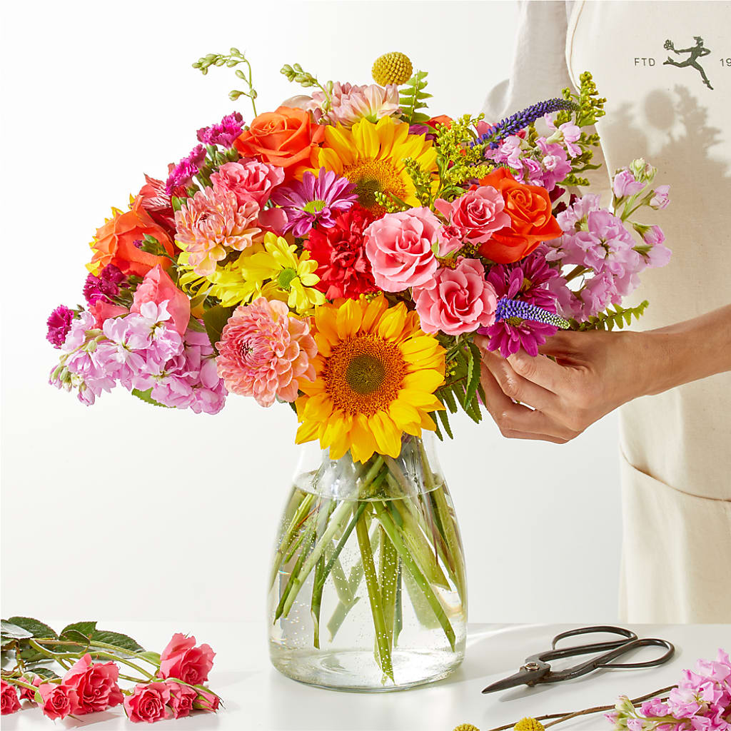 Cue the Confetti - A Florist Original – KAREN'S FLOWER KOTTAGE, Hayward CA