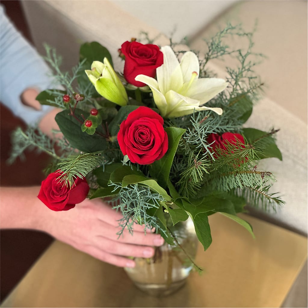 Glittering Lights Bouquet – KAREN'S FLOWER KOTTAGE, Hayward CA