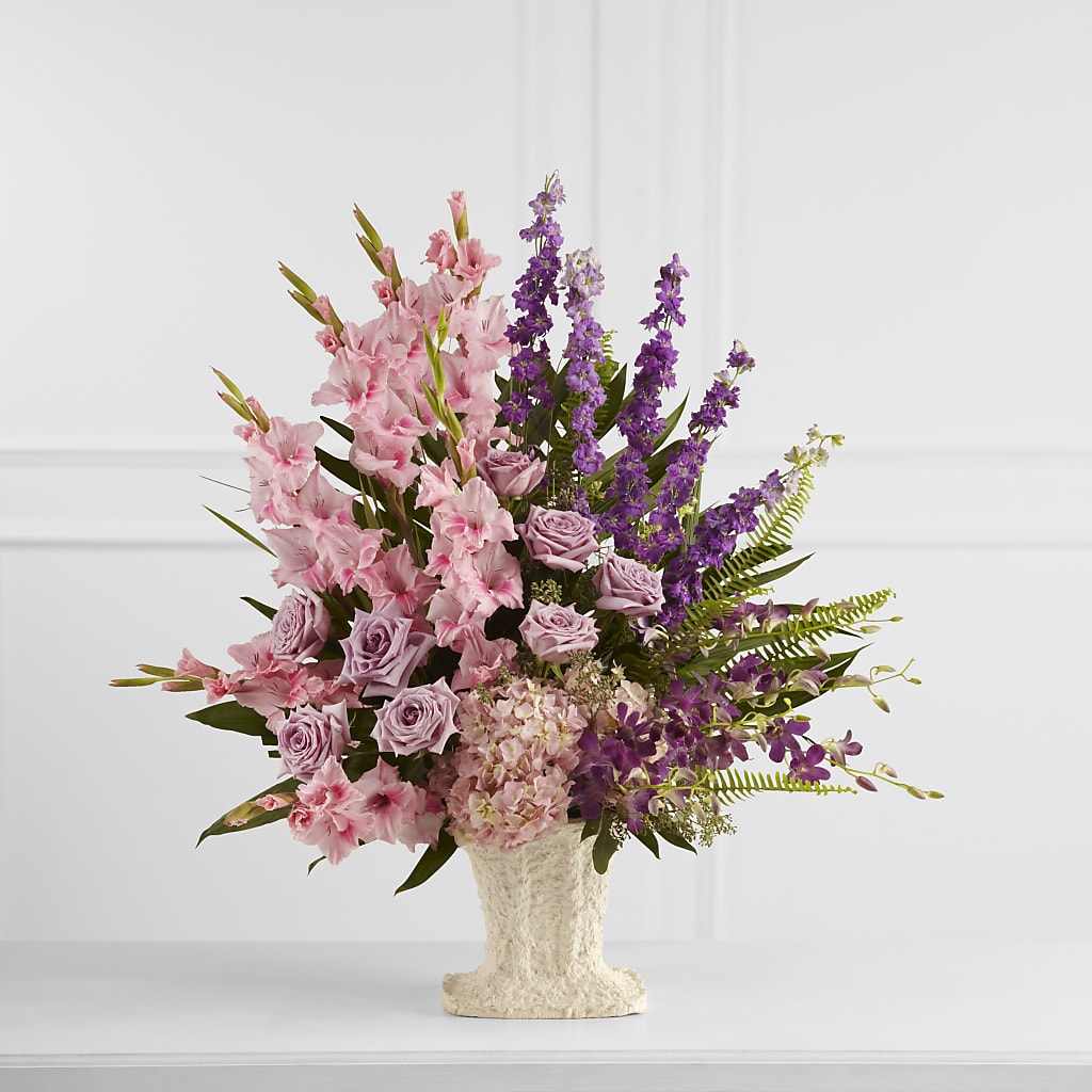 Flowing Garden Arrangement – KAREN'S FLOWER KOTTAGE, Hayward CA