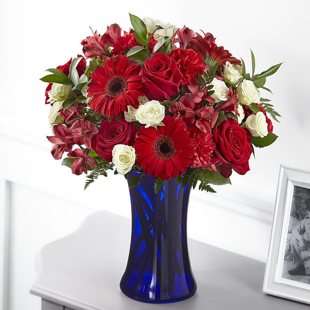 Hearts Embrace Bouquet – KAREN'S FLOWER KOTTAGE, Hayward CA