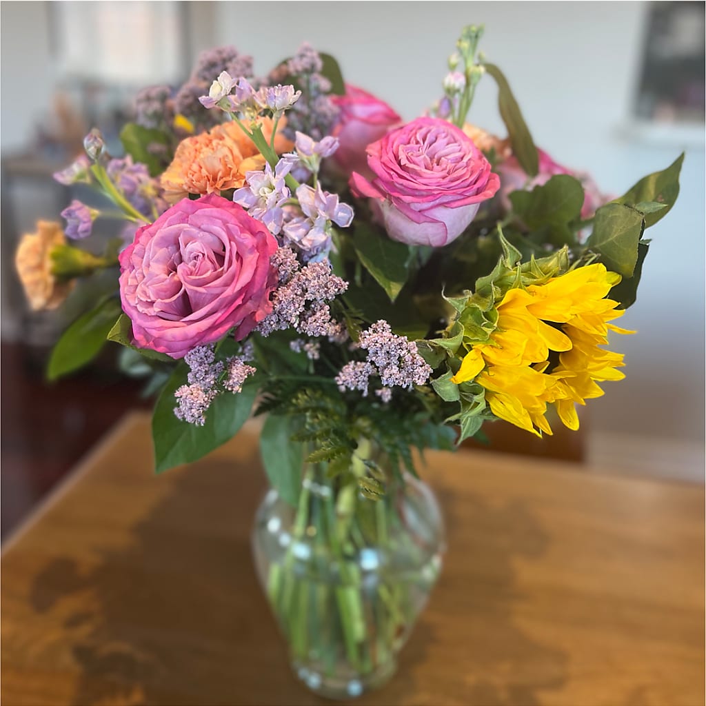 Yellow Brick Road Bouquet – KAREN'S FLOWER KOTTAGE, Hayward CA