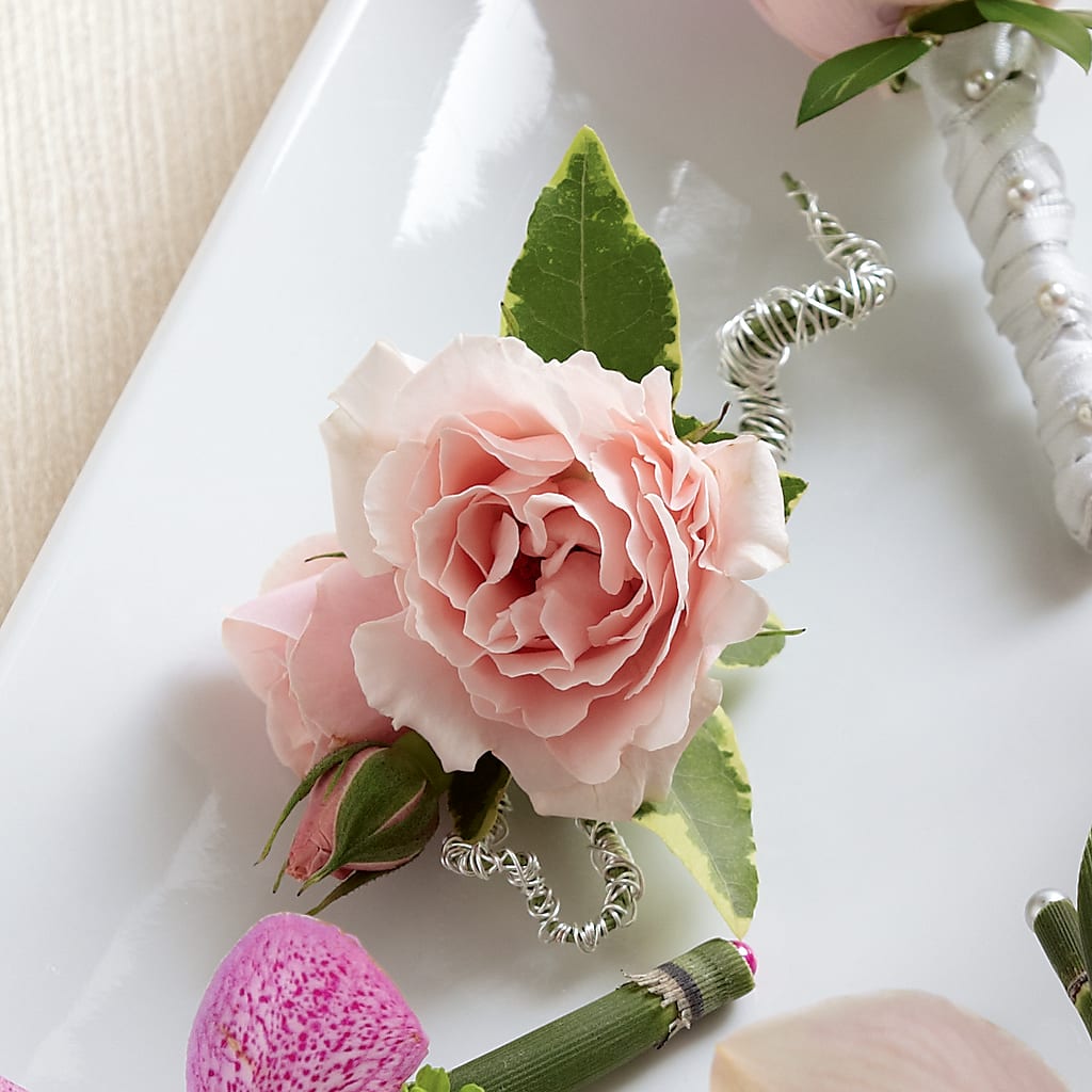 Pink Spray Rose Boutonniere – KAREN'S FLOWER KOTTAGE, Hayward CA