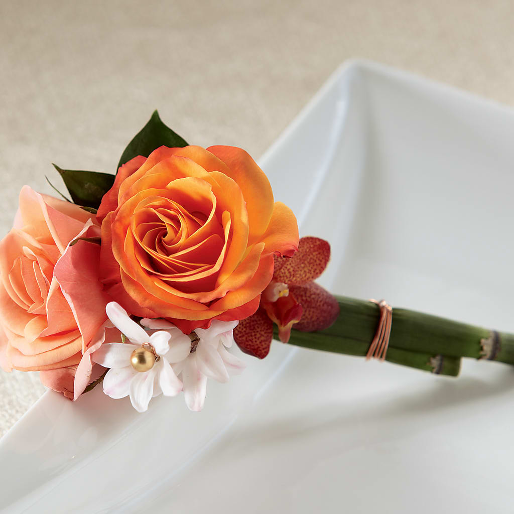 Sunset Dream Boutonniere – KAREN'S FLOWER KOTTAGE, Hayward CA
