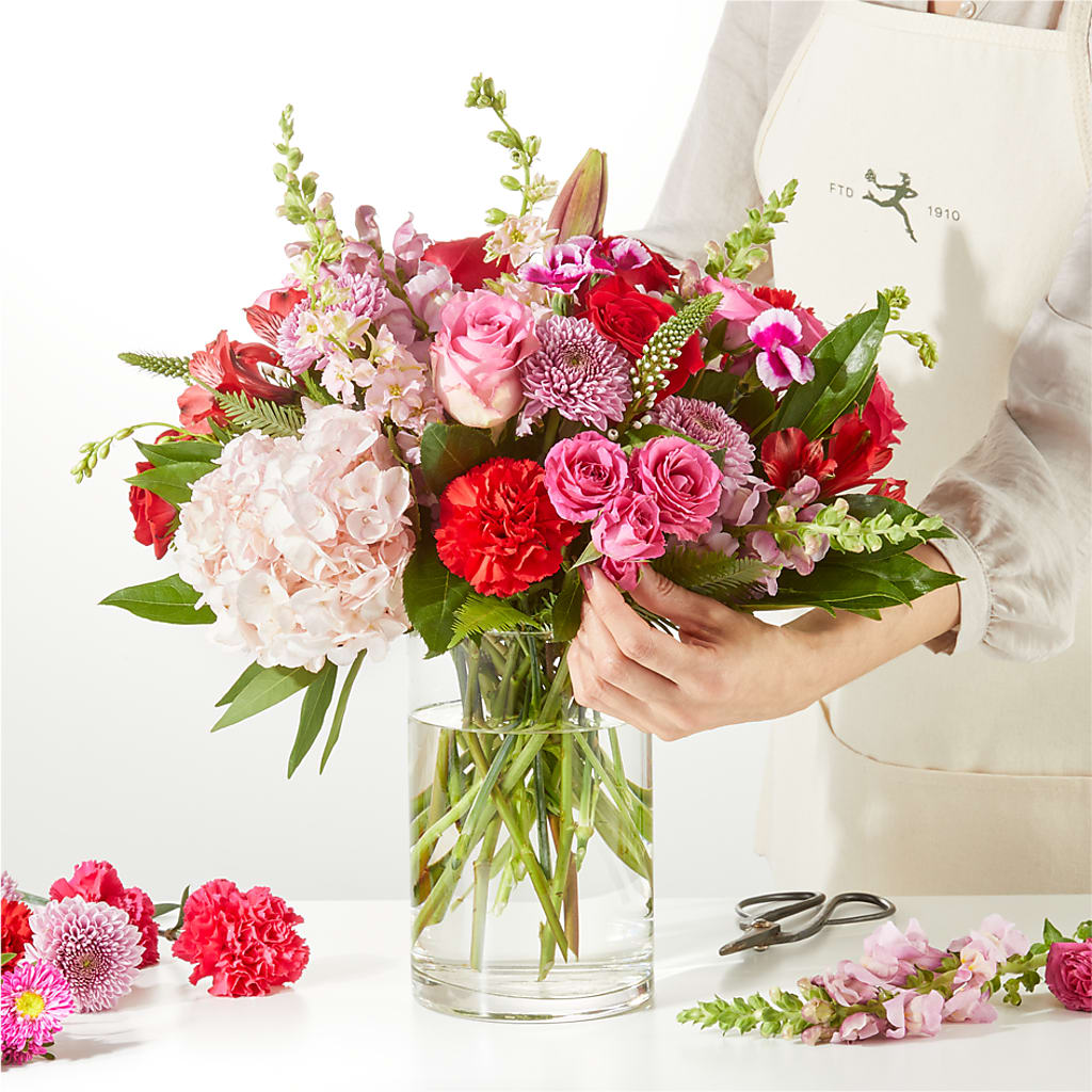 Swooning Over You - A Luxury Florist Original – KAREN'S FLOWER KOTTAGE, Hayward CA