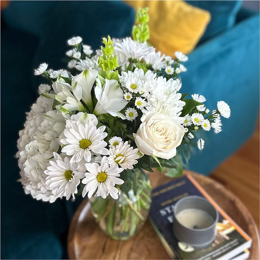 Classic Ivory – A Florist Original – KAREN'S FLOWER KOTTAGE, Hayward CA