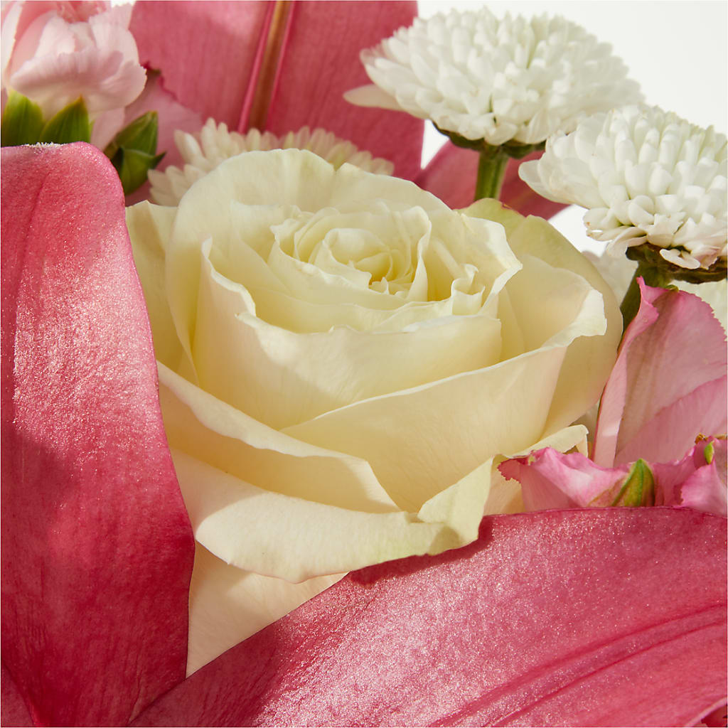 Piece of Cake Bouquet – KAREN'S FLOWER KOTTAGE, Hayward CA