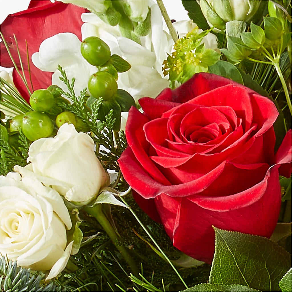Deck the Halls Bouquet – KAREN'S FLOWER KOTTAGE, Hayward CA