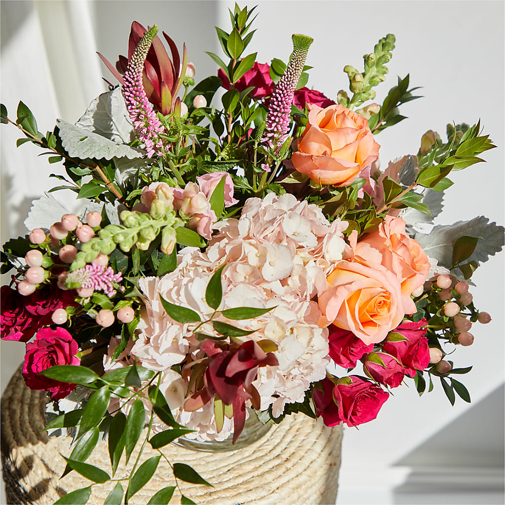 Glitz & Glam Bouquet – KAREN'S FLOWER KOTTAGE, Hayward CA